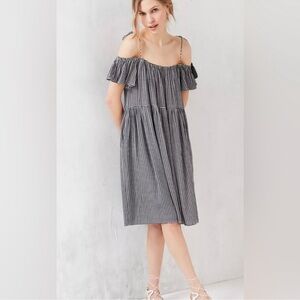 Little White Lies Francois Off-The-Shoulder Dress Gray Size Small